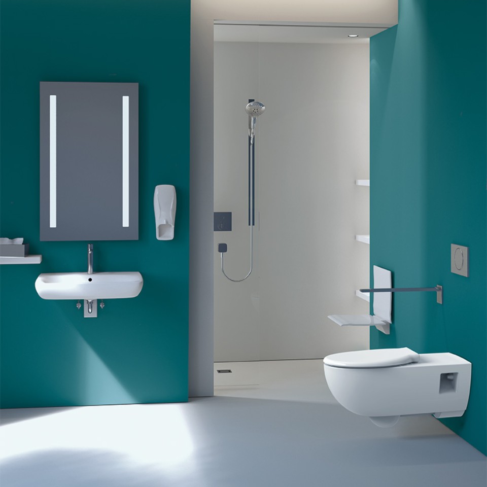 Geberit Selnova Comfort bathroom with toilet, washbasin and bathtub Geberit Selnova Comfort bathroom with toilet, washbasin and bathtub