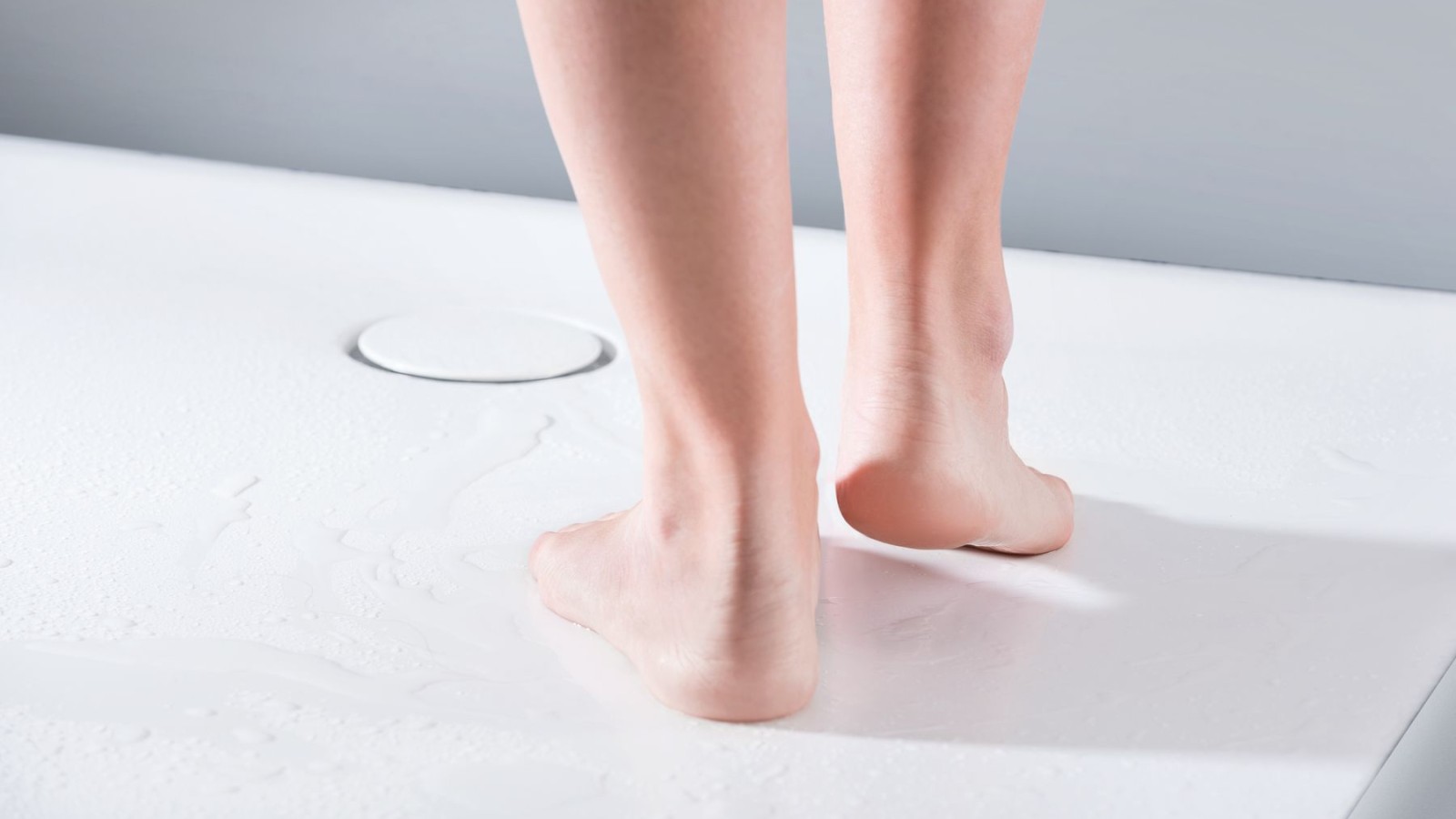 Floor-even Geberit Setaplano shower surface Floor-even Geberit Setaplano shower surface