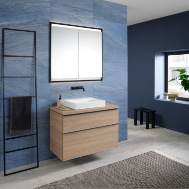 Mix & Match Geberit ONE lay-on washbasin with Geberit iCon cabinet