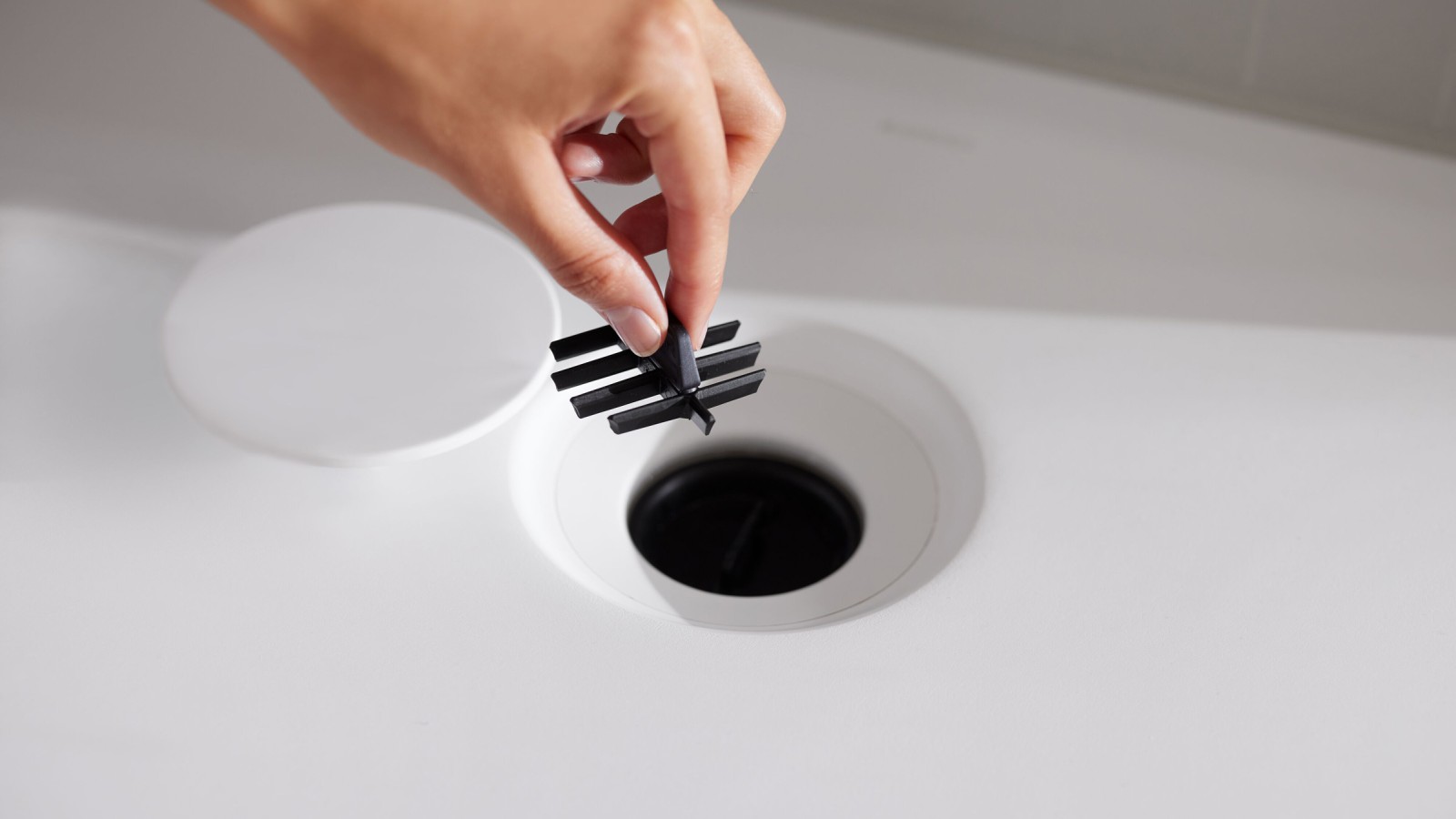 Integrated comb insert