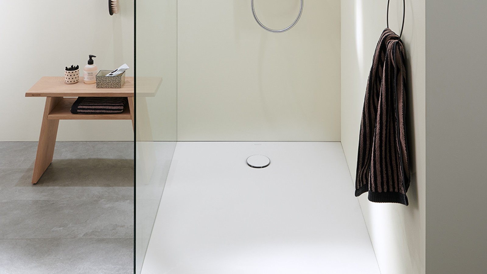 Geberit shower surface Olona