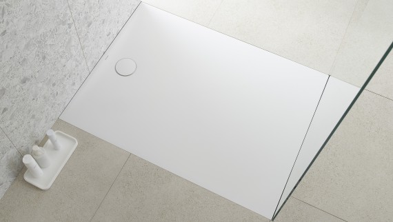 Geberit Olona shower surface made of stone resin