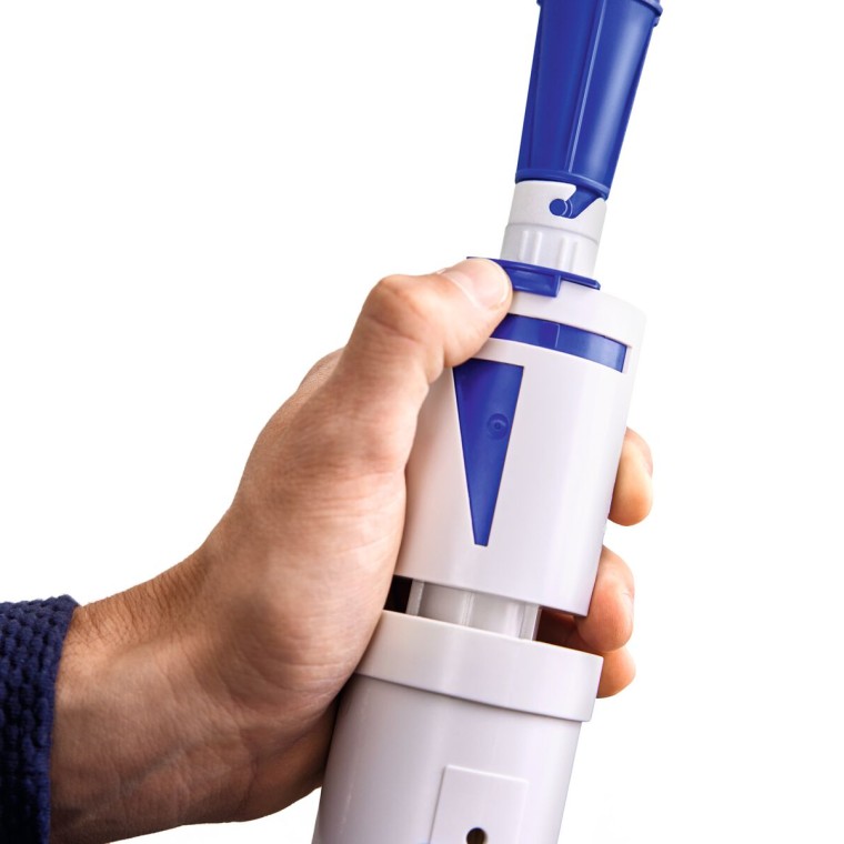 Setting the small flush volume with the Geberit type 208 flush valve (© Geberit) Setting the small flush volume with the Geberit type 208 flush valve (© Geberit)