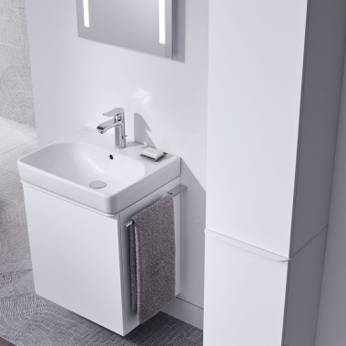 Lavabo et miroir lumineux Geberit Smyle