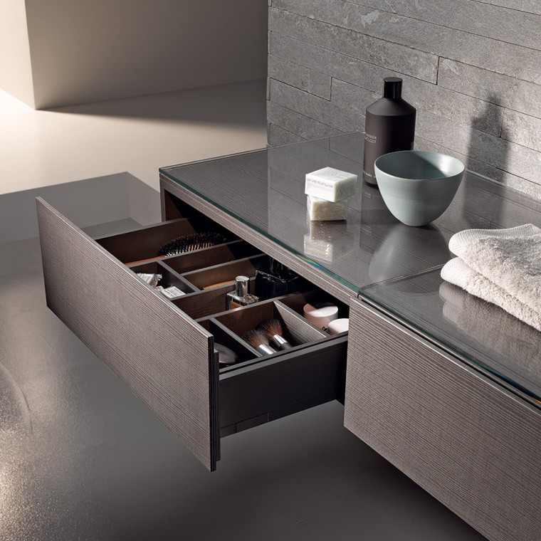 Meuble Geberit Xeno² avec tiroir ouvert Meuble Geberit Xeno² avec tiroir ouvert