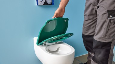 Geberit Bambini WC seat with soft-closing mechanism