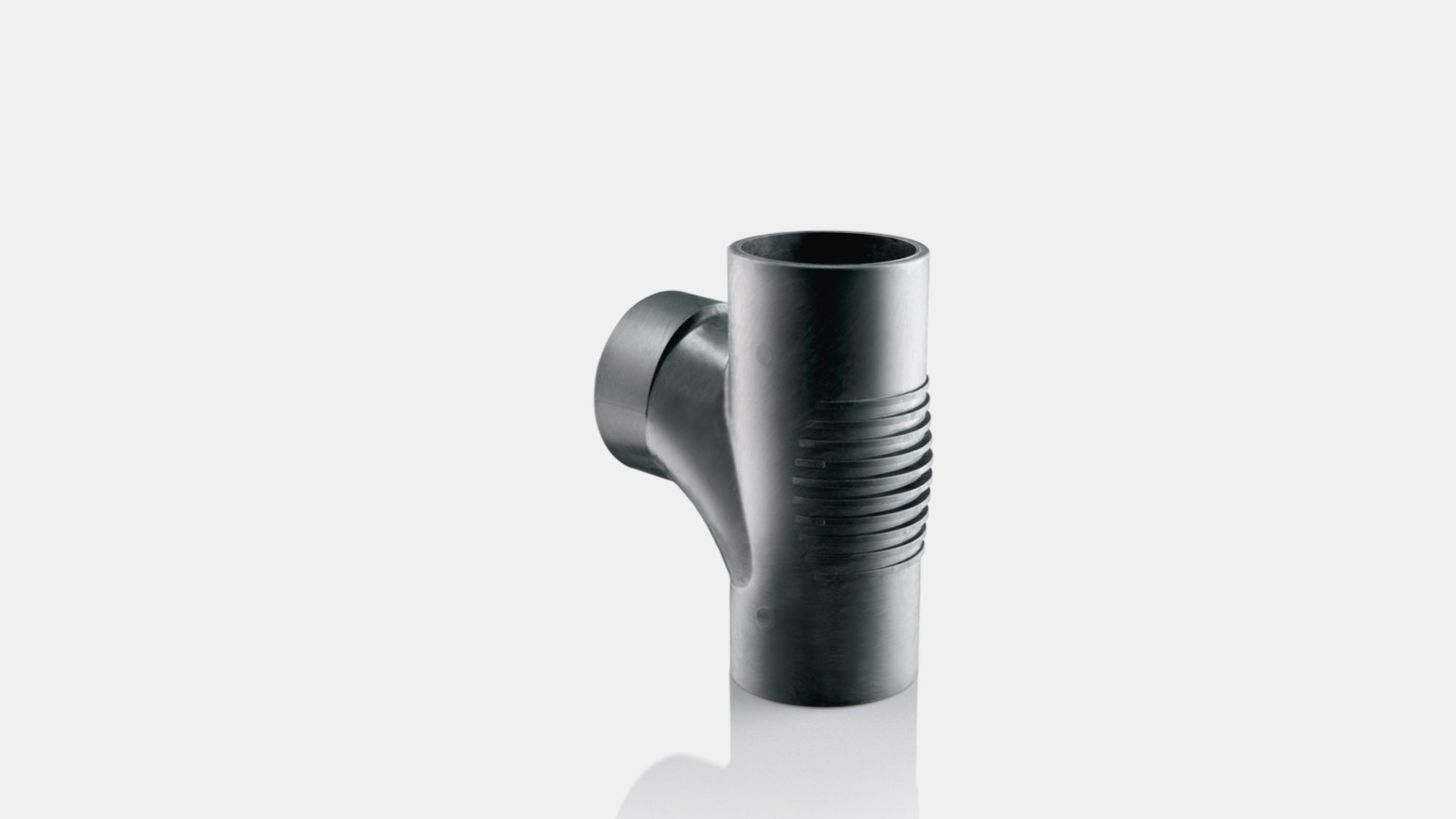 Sound insulation ribs on the Geberit Silent-db20 fittings Sound insulation ribs on the Geberit Silent-db20 fittings