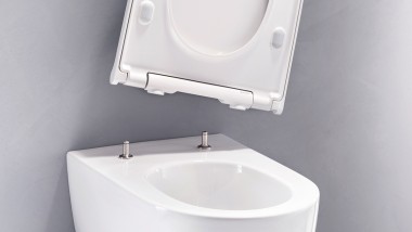Geberit ONE WC with removable lid and seat ring