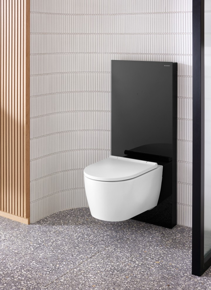 Monolith Plus noir avec WC Geberit ONE (@ Geberit)