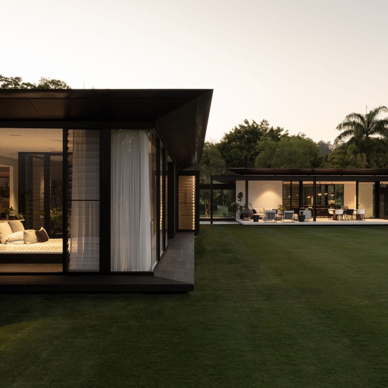 For Sarah Waller, architecture isn’t just about creating spaces – it’s about designing the life lived within them (© Alyne Media)