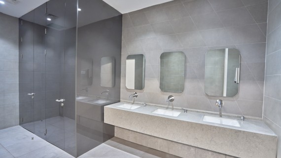 Simple and elegant: Geberit VariForm washbasin and Piave taps. © Oğuzhan Kasar Simple and elegant: Geberit VariForm washbasin and Piave taps. © Oğuzhan Kasar