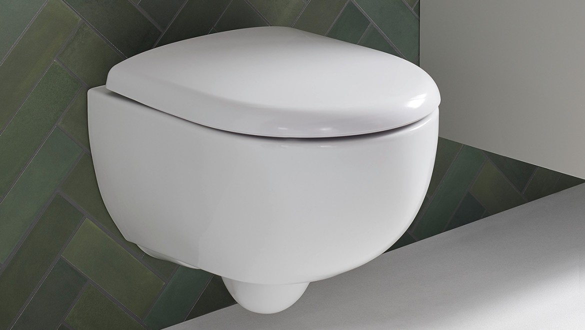 Wall-mounted Geberit Renova Compact WC