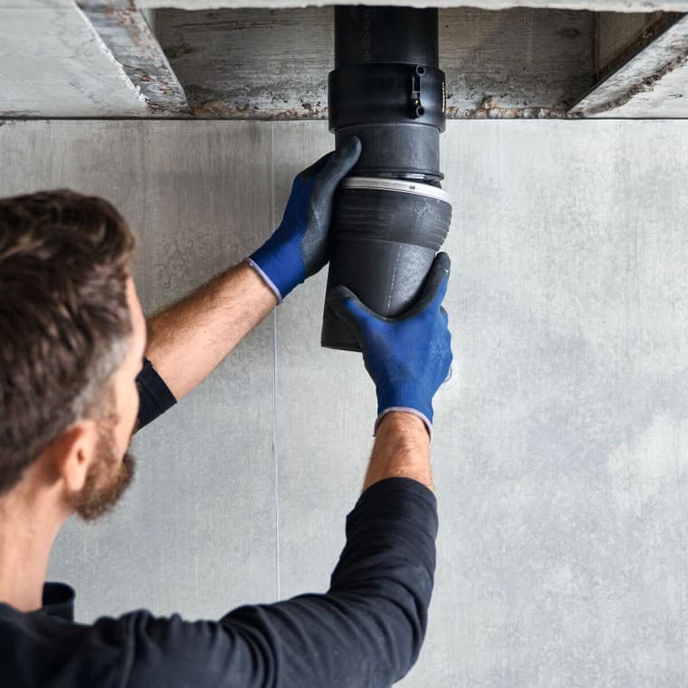 Installation d'un raccord Geberit Silent-db20 Offset Installation d'un raccord Geberit Silent-db20 Offset