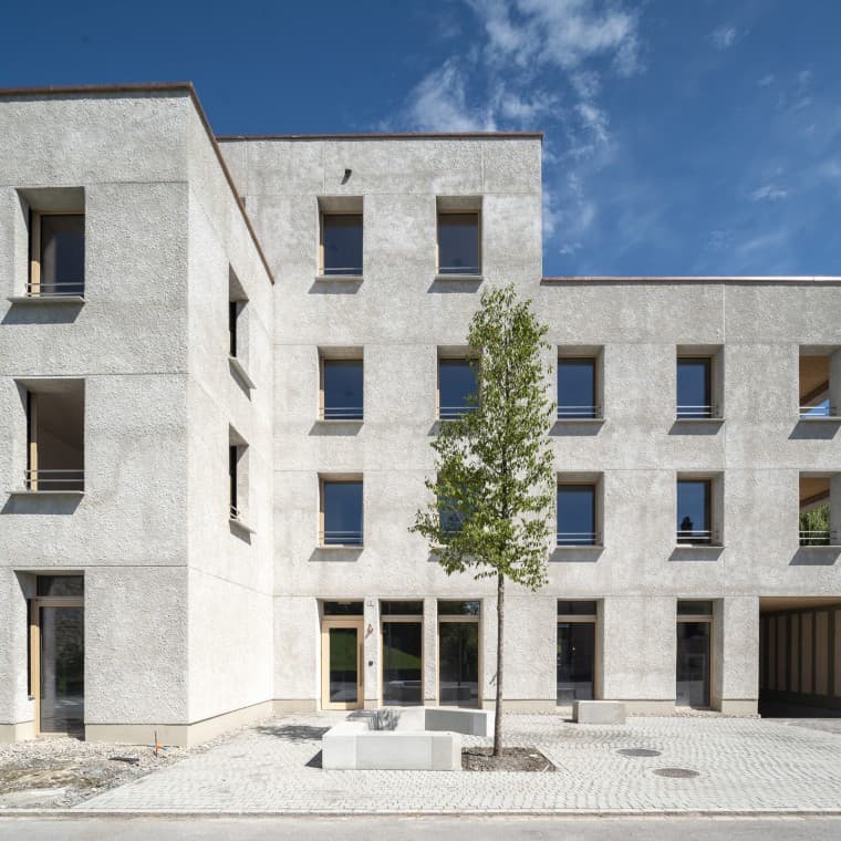 Materials developed in-house, such as Cancret hempcrete, are used in the Widnau development. (© Openly / Jens Ellensohn) Materials developed in-house, such as Cancret hempcrete, are used in the Widnau development. (© Openly / Jens Ellensohn)