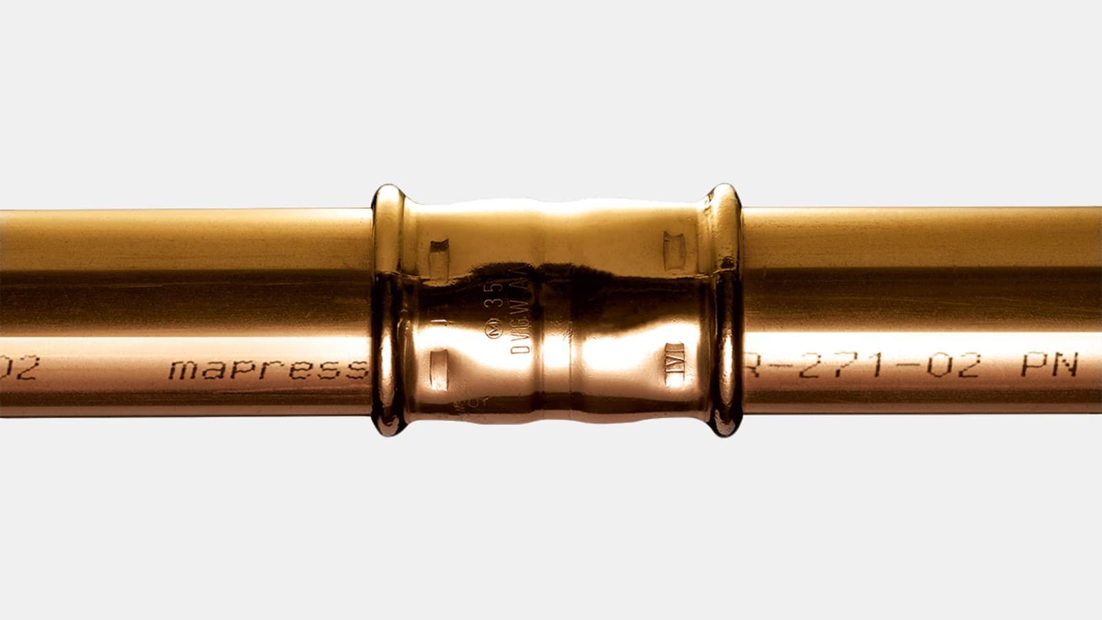 Conduits Geberit MapressCuNiFe sertis avec un manchon Geberit MapressCuNiFe Conduits Geberit MapressCuNiFe sertis avec un manchon Geberit MapressCuNiFe